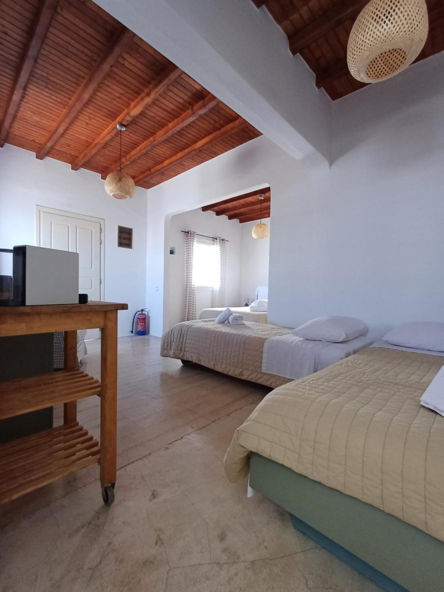 Manos Rooms Mykonos Town Eksteriør billede