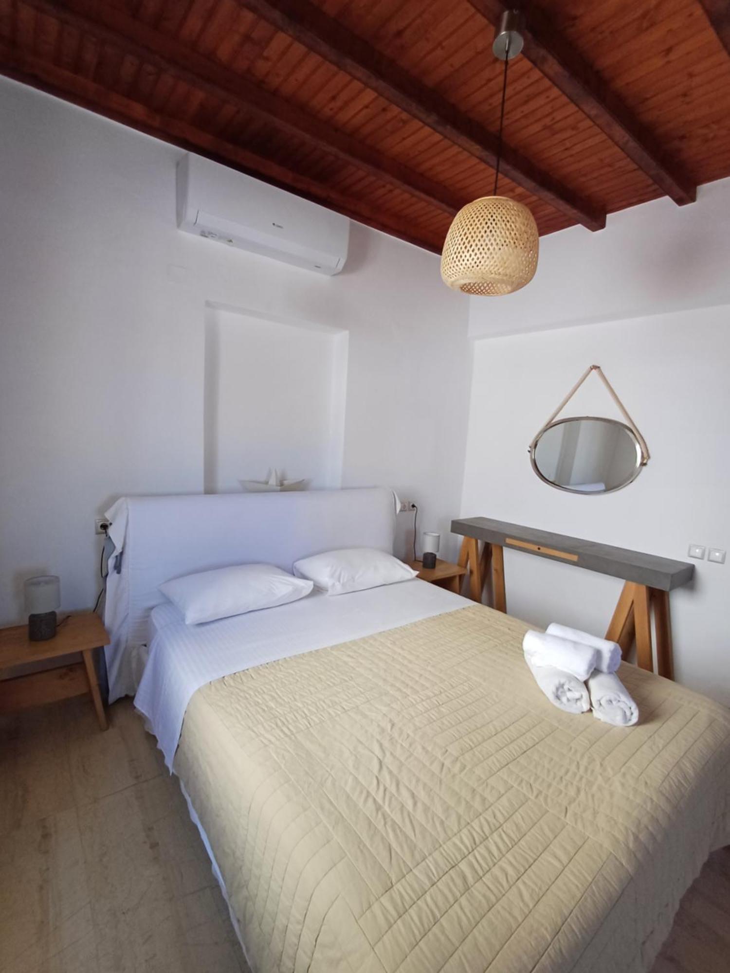 Manos Rooms Mykonos Town Eksteriør billede