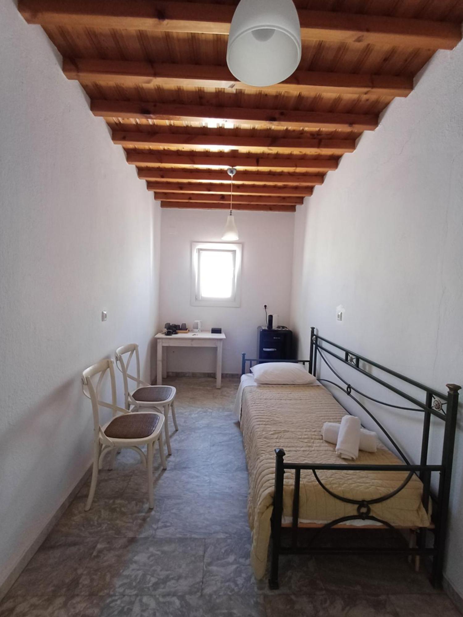 Manos Rooms Mykonos Town Eksteriør billede
