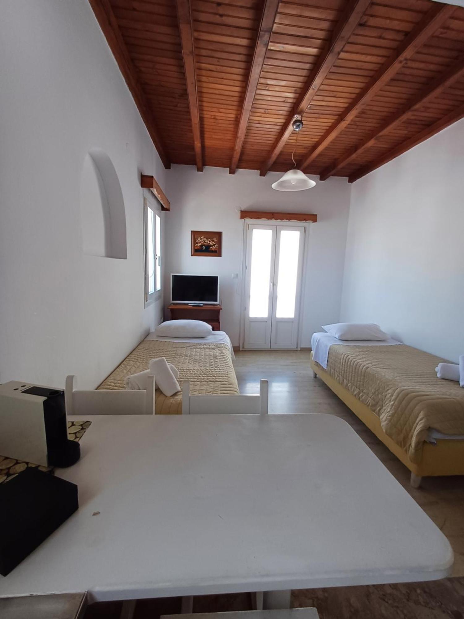 Manos Rooms Mykonos Town Eksteriør billede