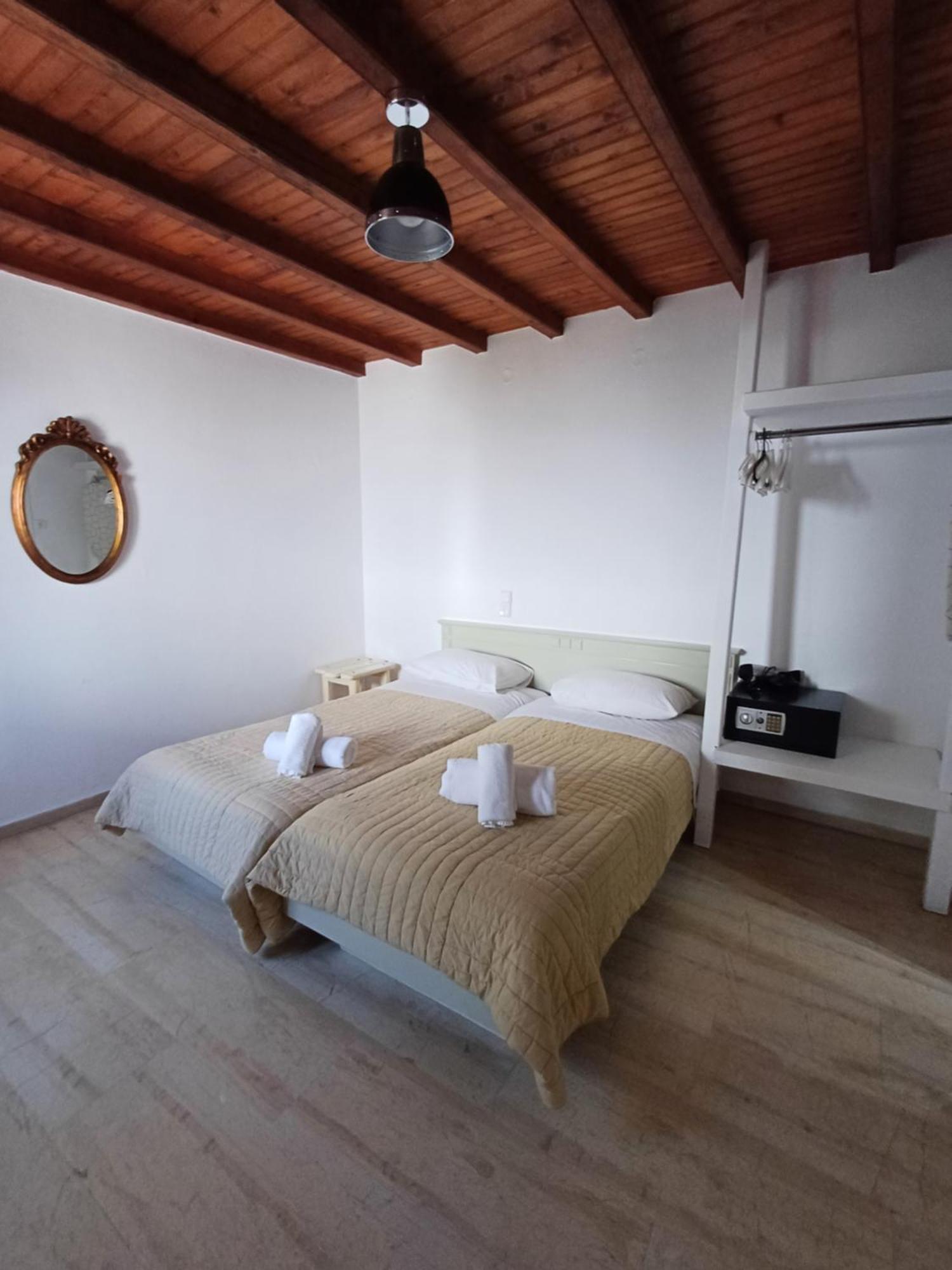 Manos Rooms Mykonos Town Eksteriør billede