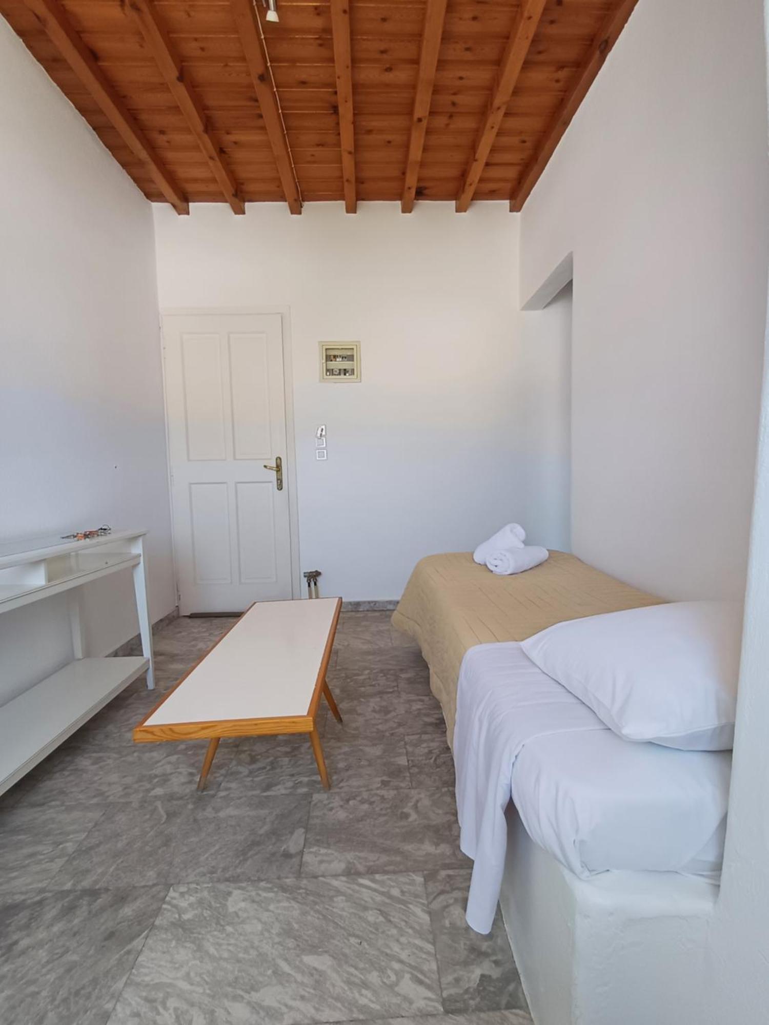 Manos Rooms Mykonos Town Eksteriør billede